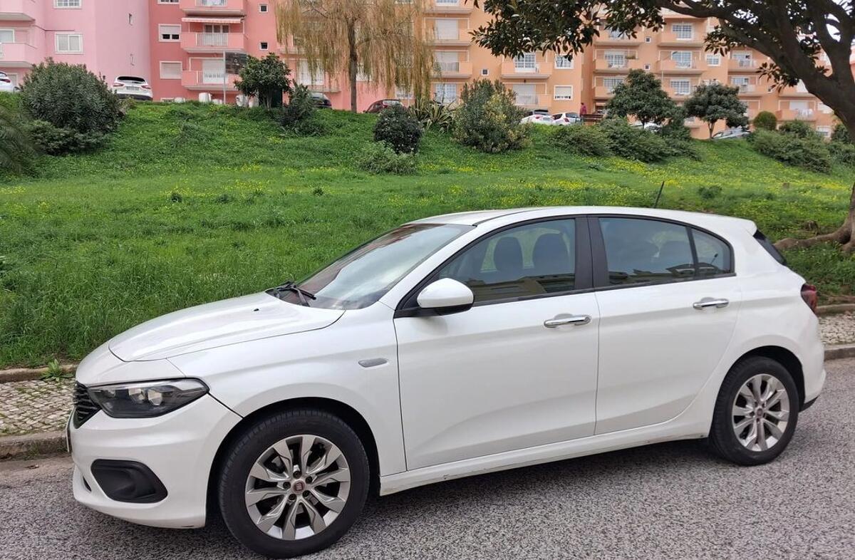 FIAT Tipo 1.3 M-Jet Lounge Tech