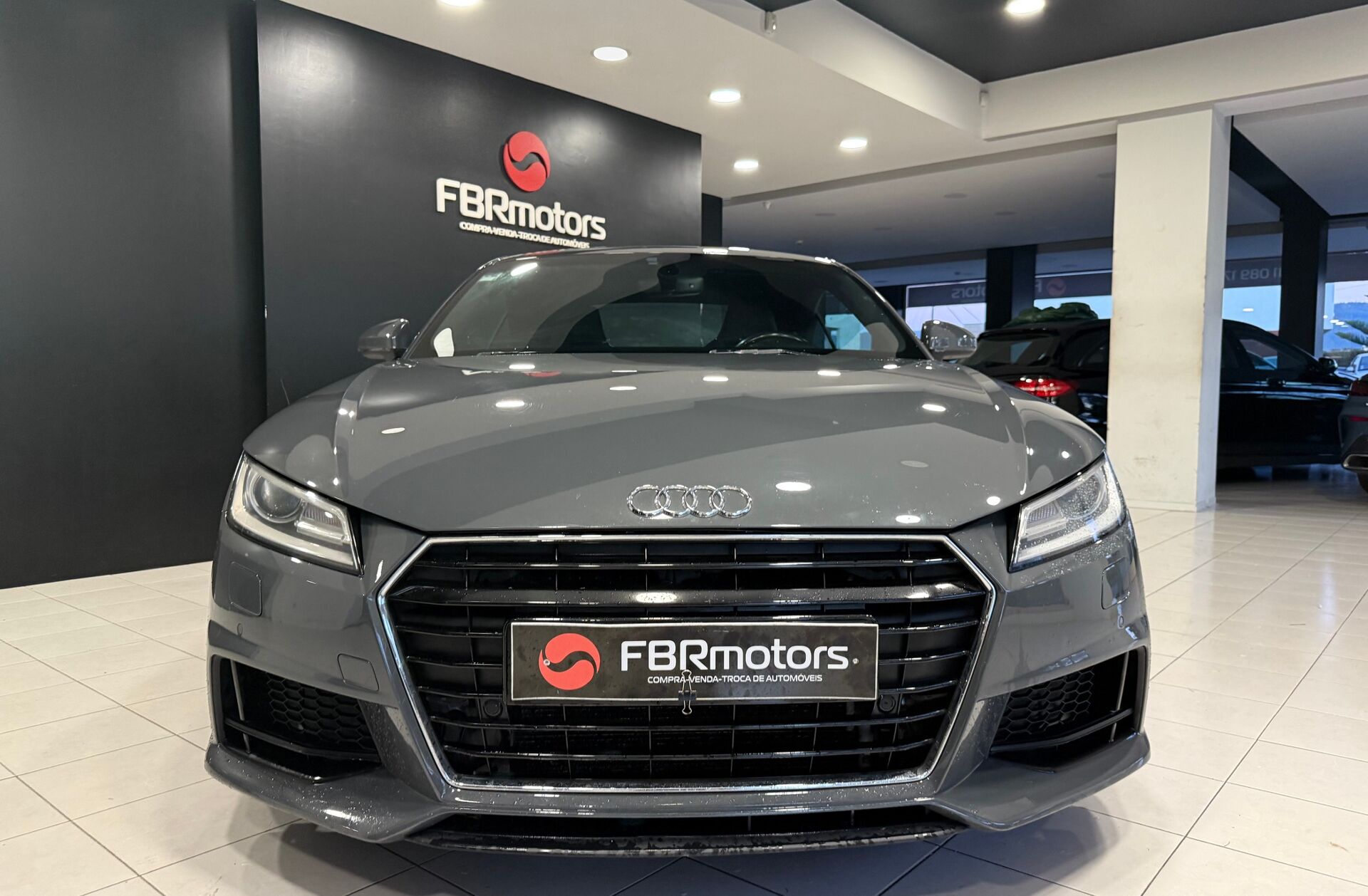 AUDI TT 2.0 TDi S-line