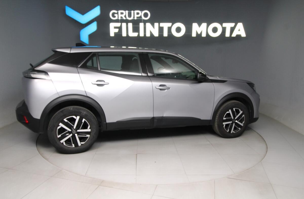 PEUGEOT 2008 1.2 PureTech Active