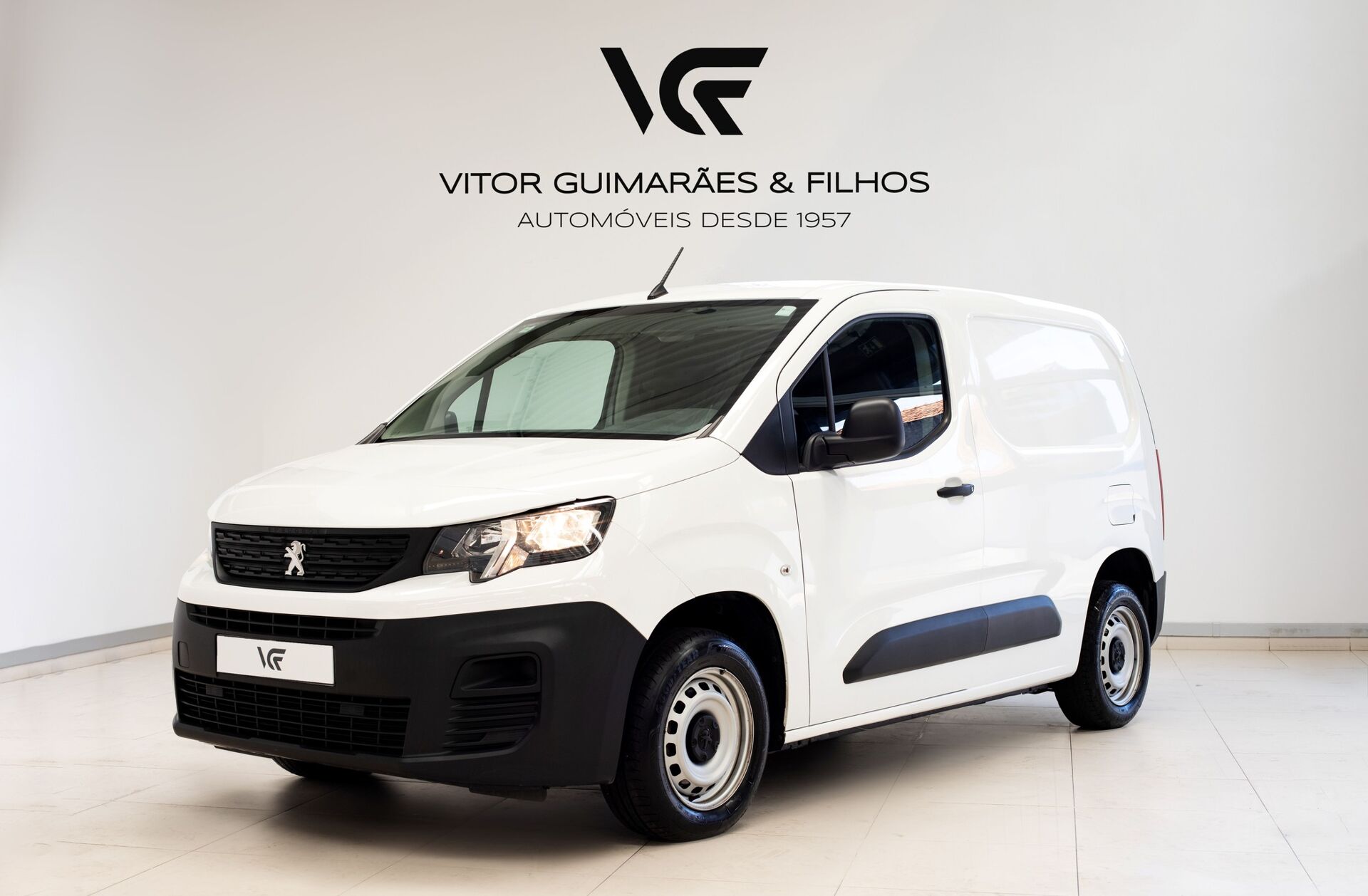 PEUGEOT Partner 1.5 BlueHDi Pro Standard