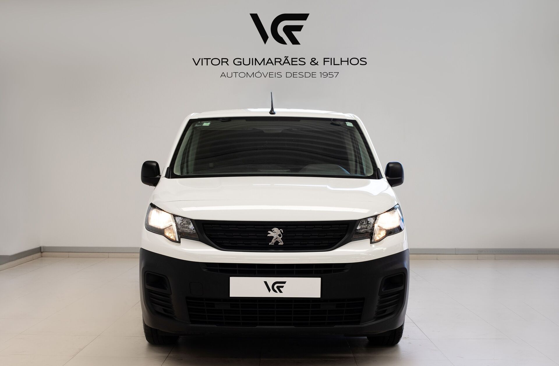 PEUGEOT Partner 1.5 BlueHDi Pro Standard