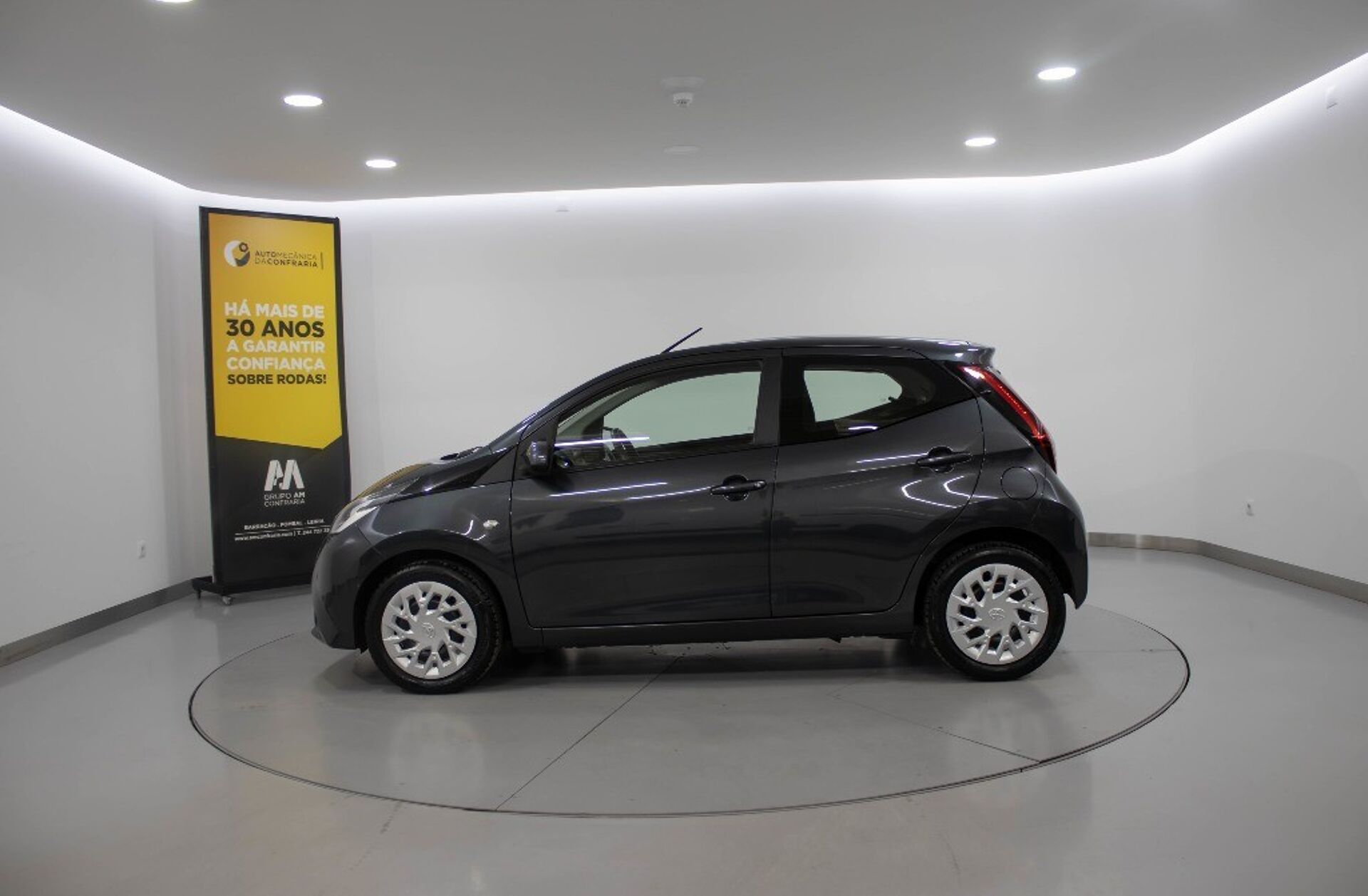 TOYOTA Aygo 1.0 X-Play+X-Touch