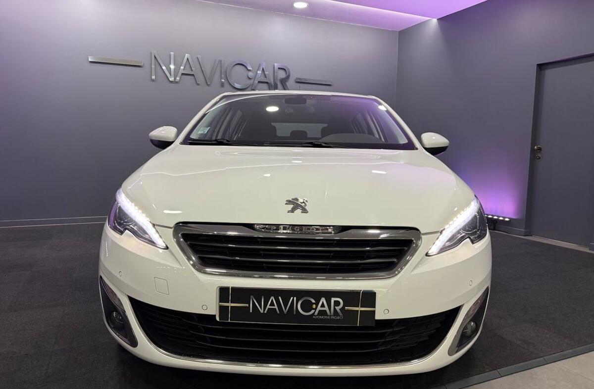 PEUGEOT 308 1.2 PureTech Allure