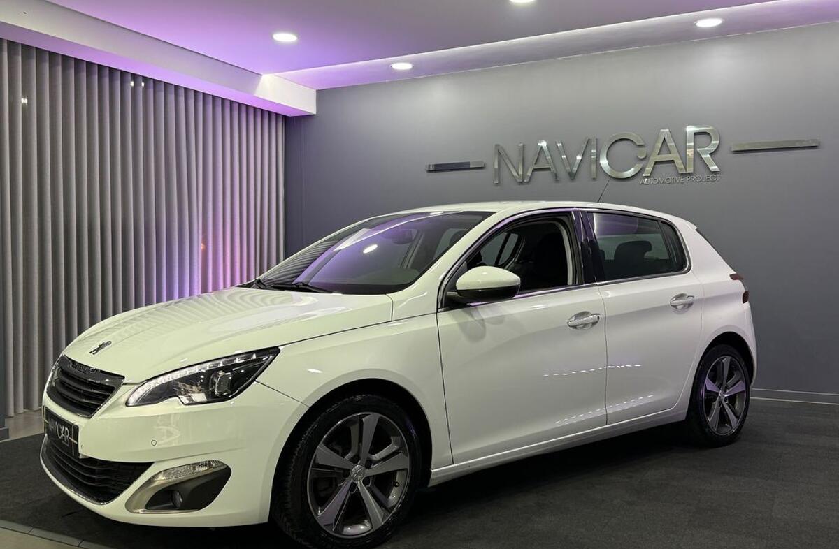 PEUGEOT 308 1.2 PureTech Allure