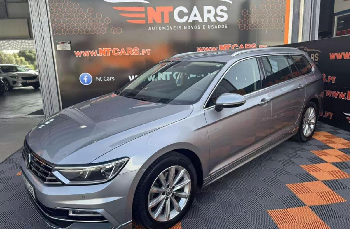 VOLKSWAGEN Passat 2.0 TDI R-Line DSG