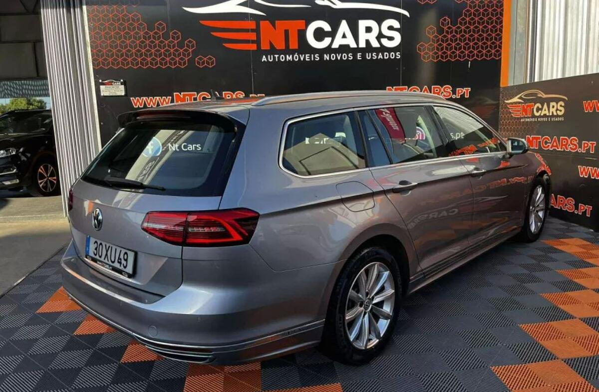 VOLKSWAGEN Passat 2.0 TDI R-Line DSG