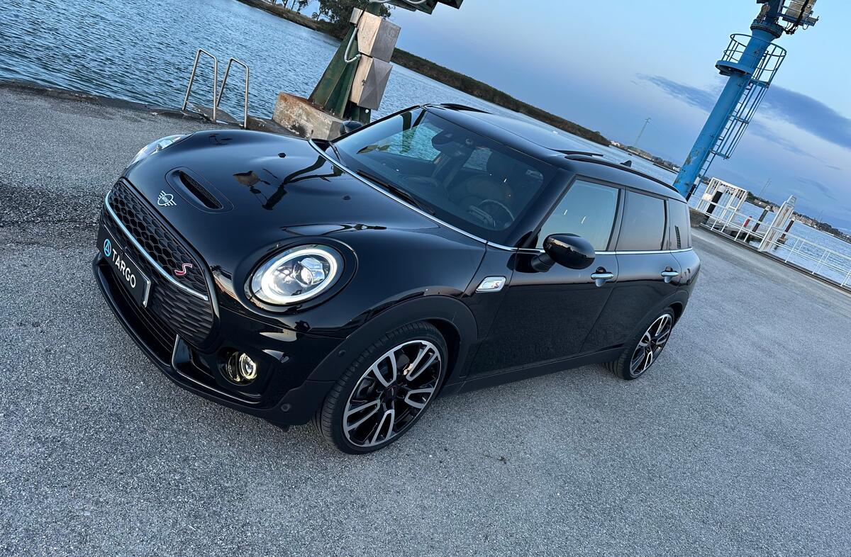 MINI Mini Cooper SD Auto Desportiva