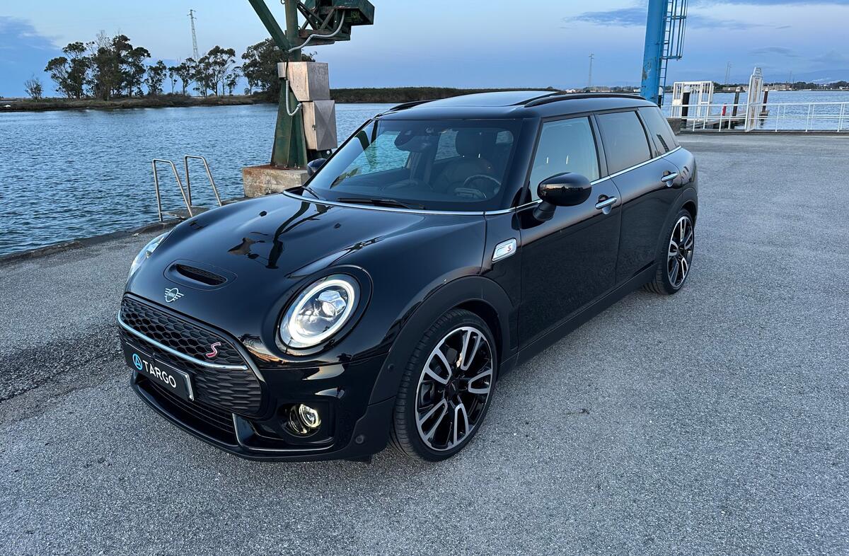 MINI Mini Cooper SD Auto Desportiva