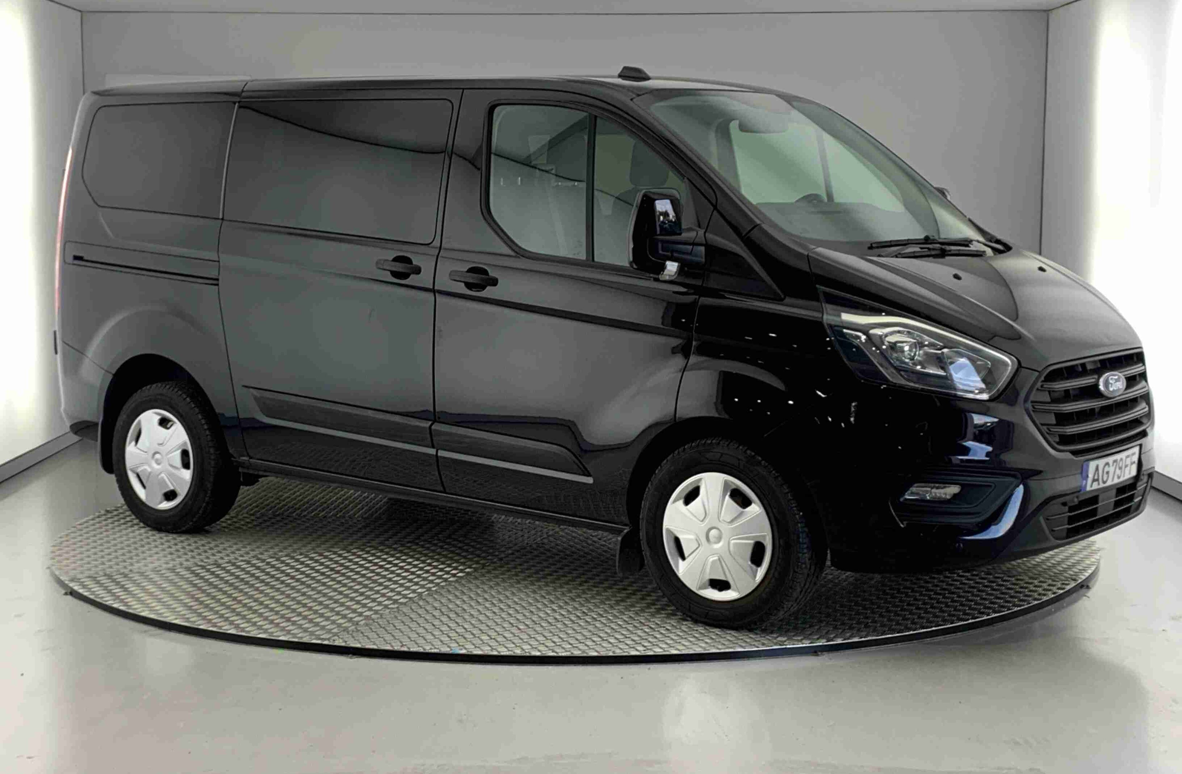 FORD Transit Transit 320L1 2.0 H1-T.B.Trend