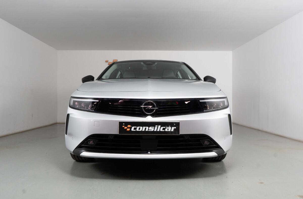 OPEL Astra 1.2 T Edition Aut.