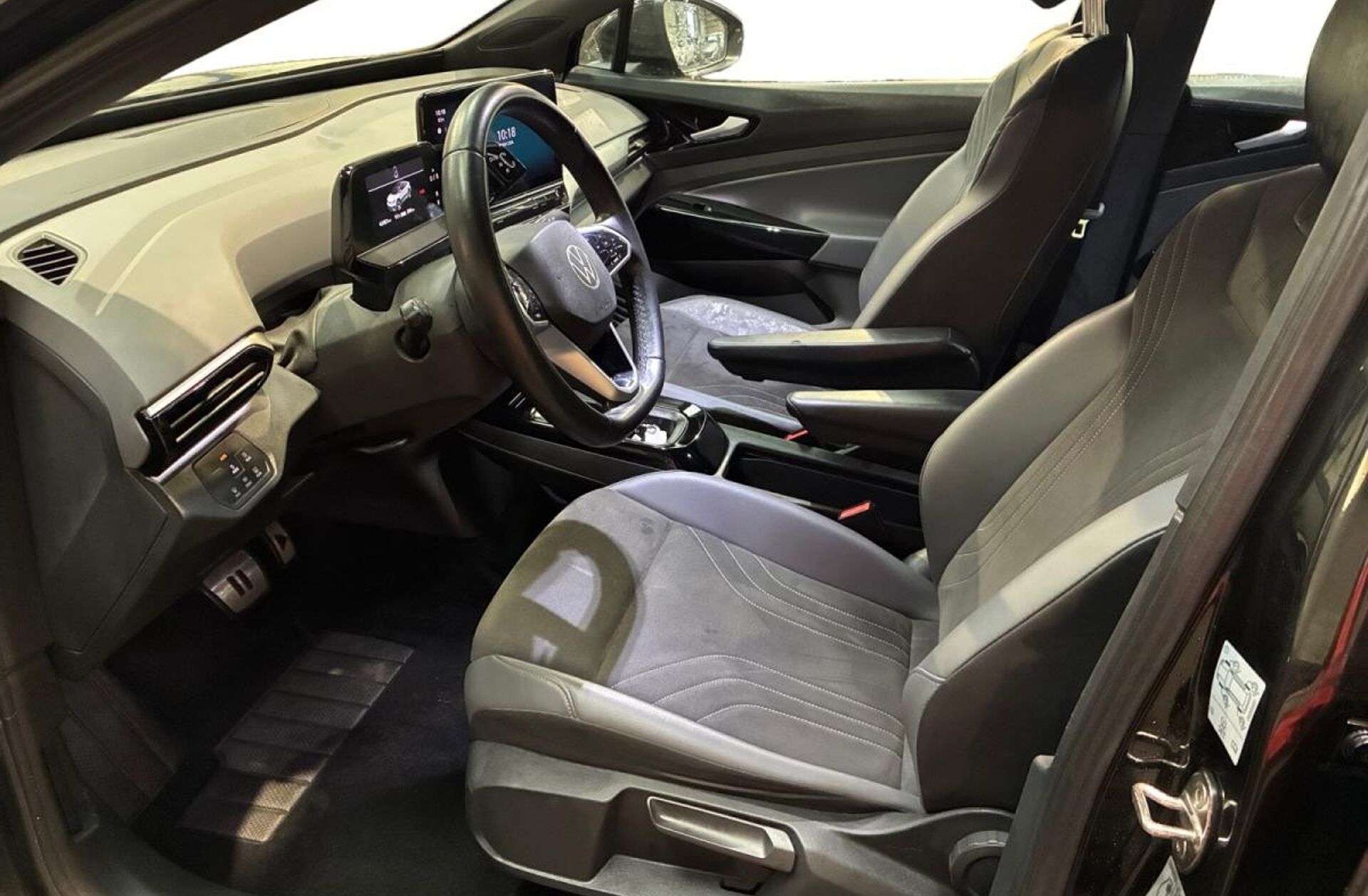 VOLKSWAGEN ID.5 77 kWh Pro