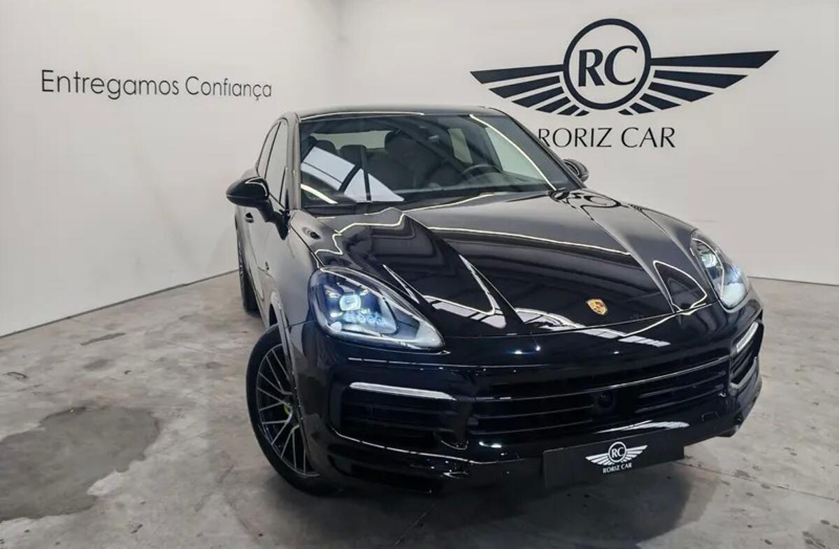 PORSCHE Cayenne E-Hybrid