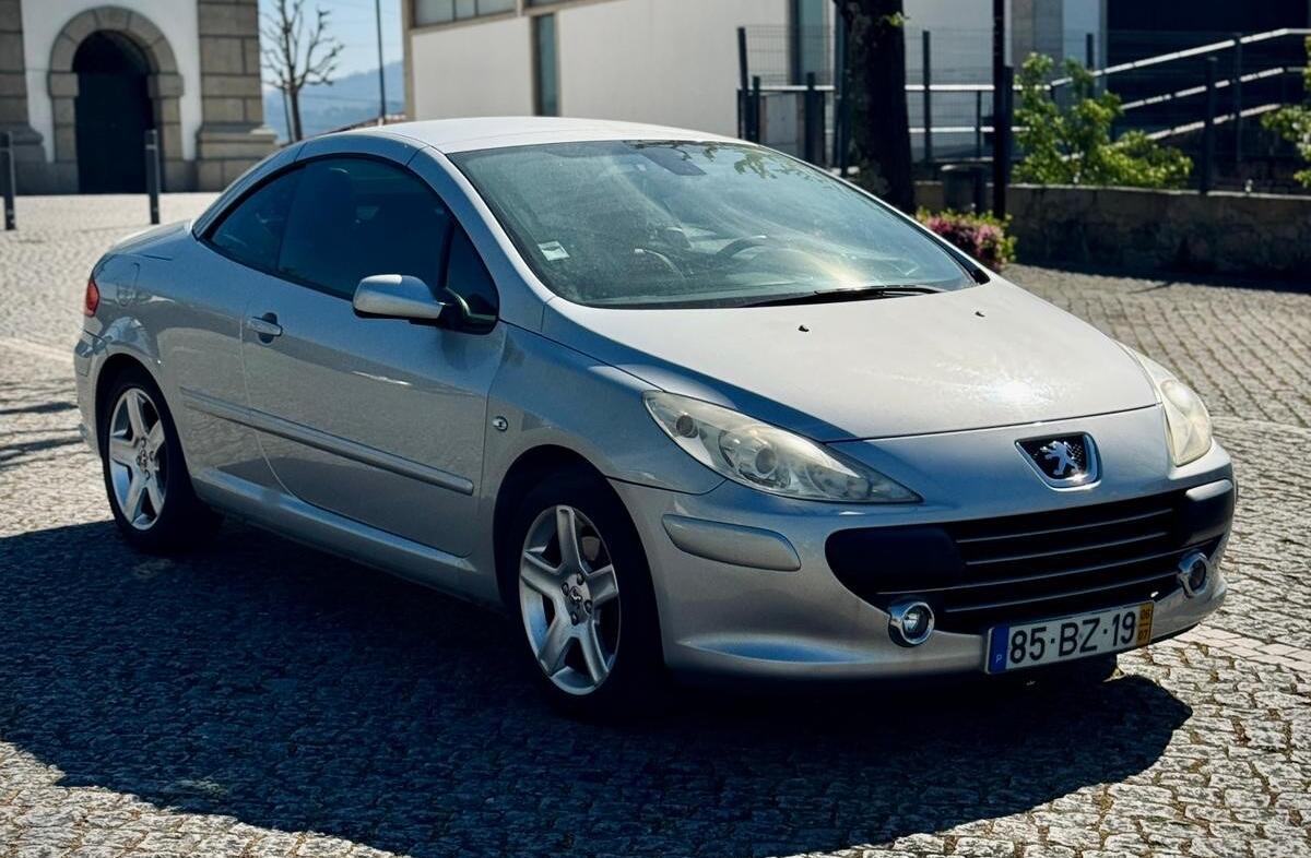 PEUGEOT 307 CC 2.0 HDi Sport