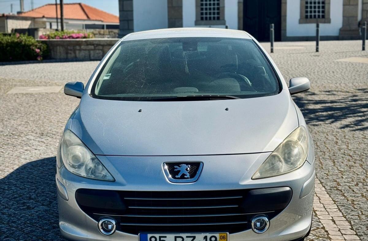 PEUGEOT 307 CC 2.0 HDi Sport