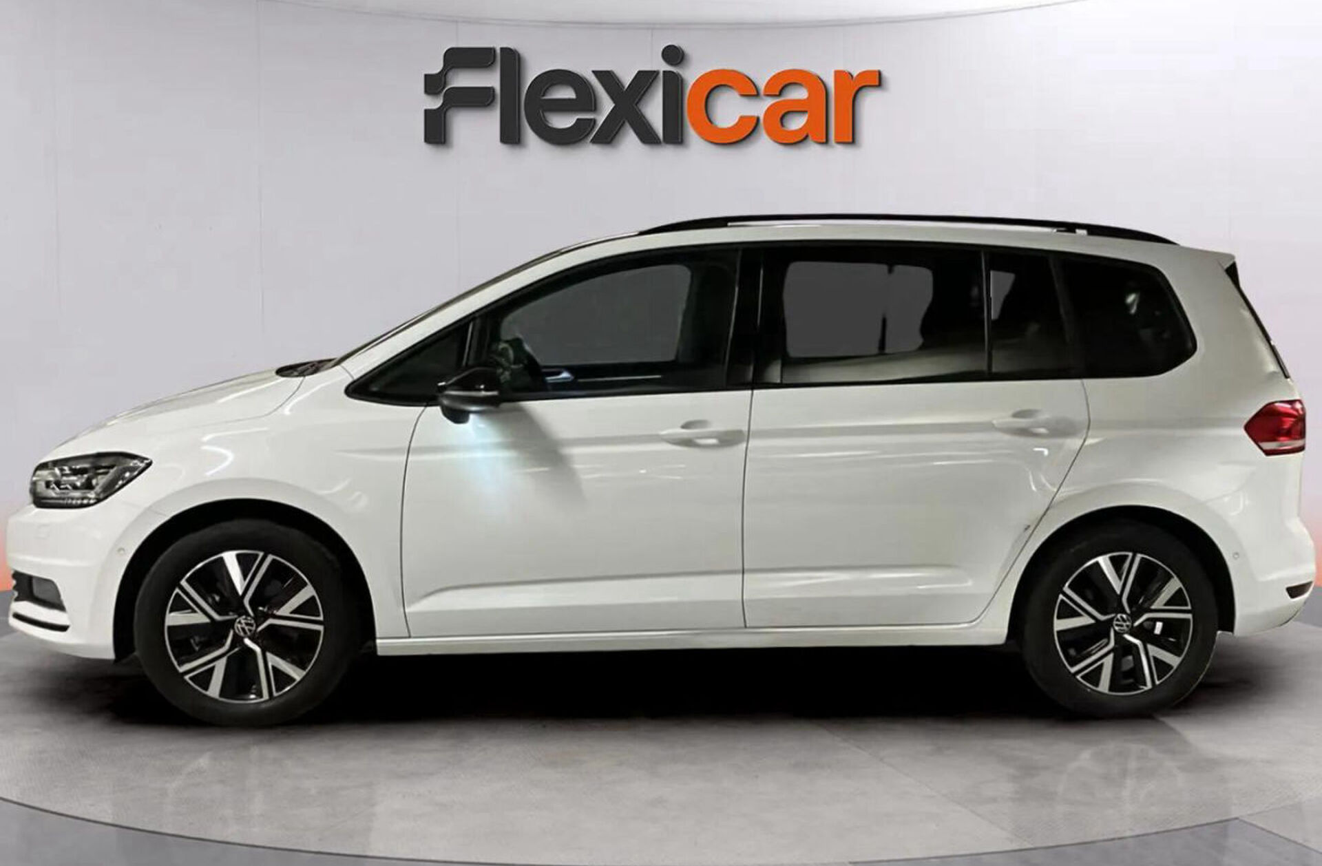 VOLKSWAGEN Touran 2.0 TDI R-Line DSG