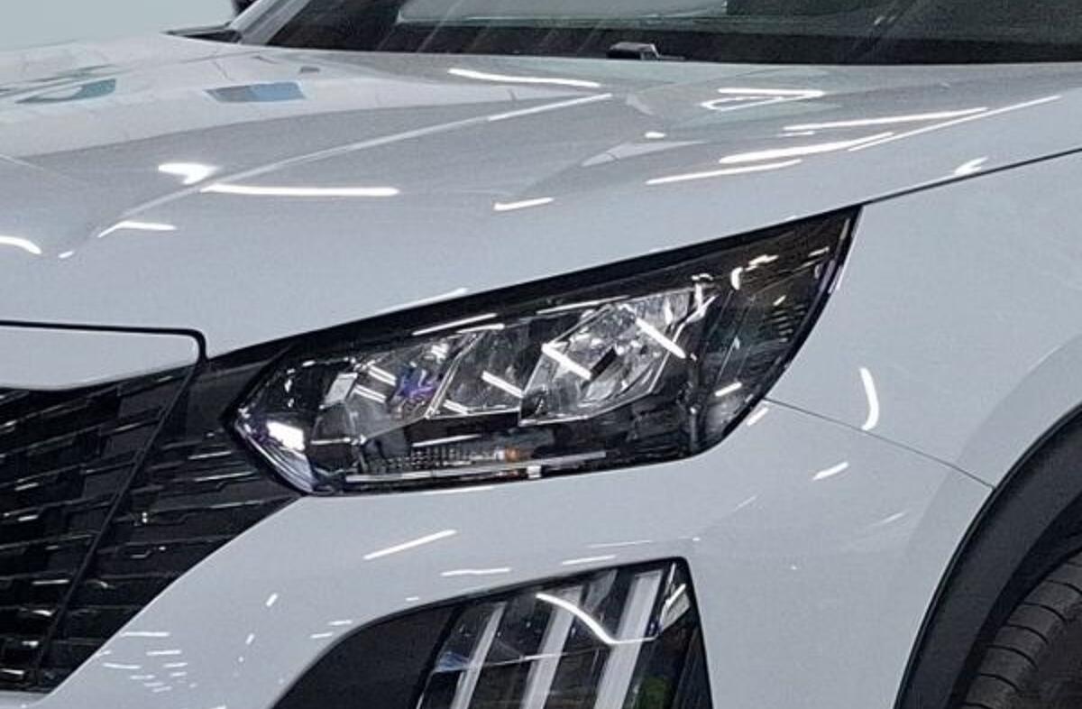 PEUGEOT 2008 1.2 Style