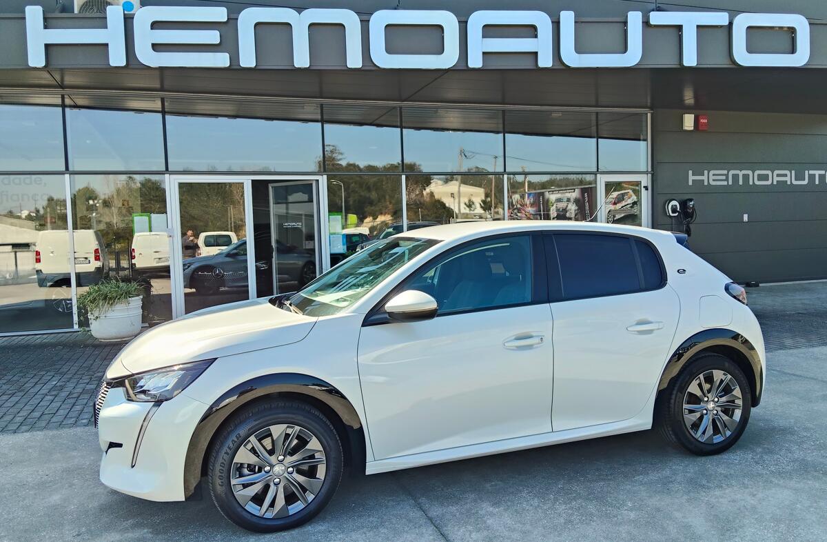 PEUGEOT 208 e- 50 kWh Active Pack