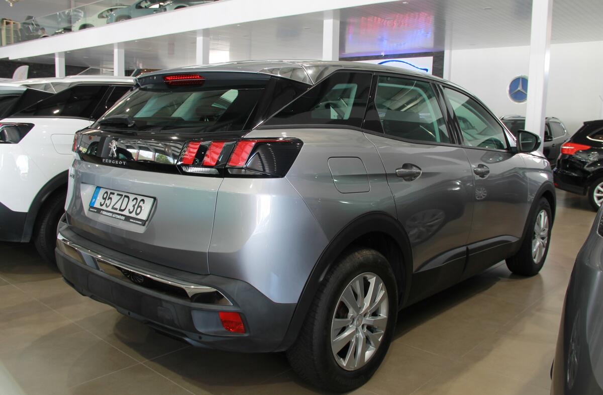 PEUGEOT 3008 1.5 BlueHDi Active