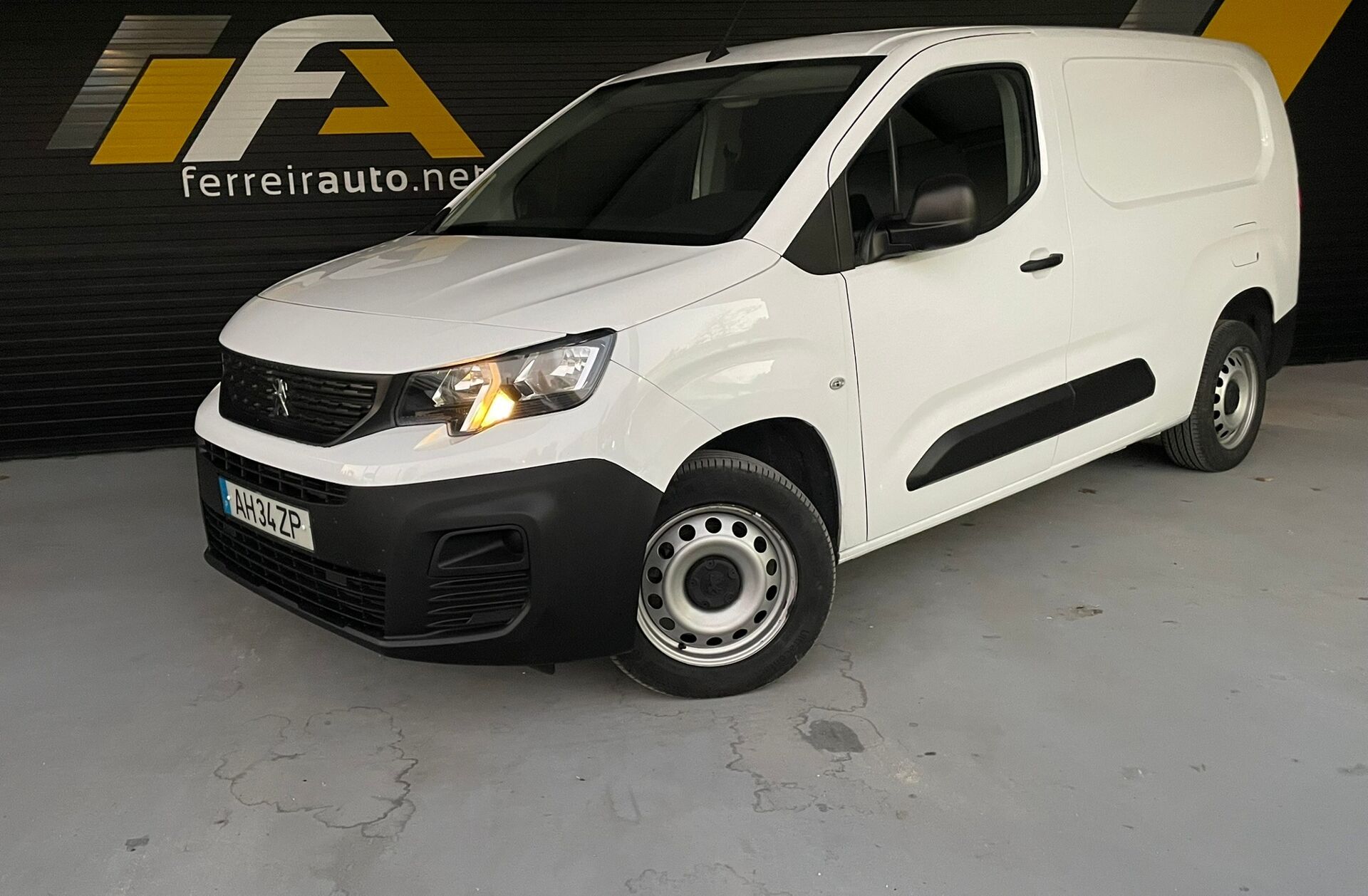 PEUGEOT Partner 1.5 BlueHDi Pro Longa