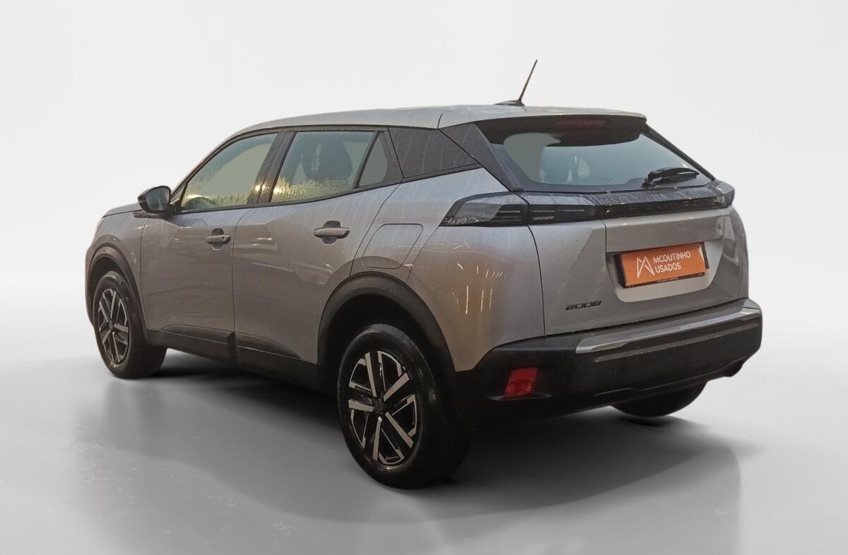 PEUGEOT 2008 1.2 PureTech Style