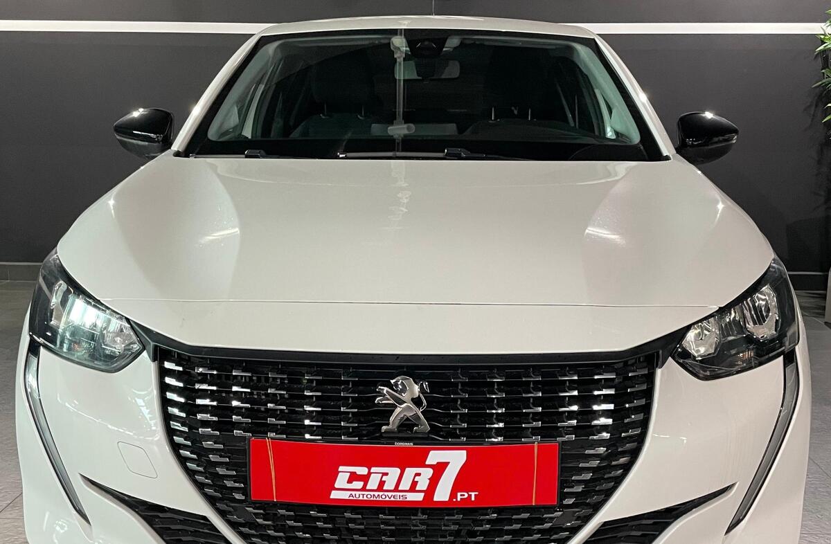 PEUGEOT 208 1.2 PureTech Allure Pack EAT8