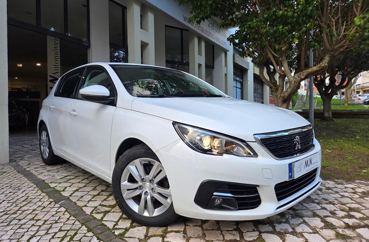 PEUGEOT 308 1.2 PureTech GT Pack EAT8