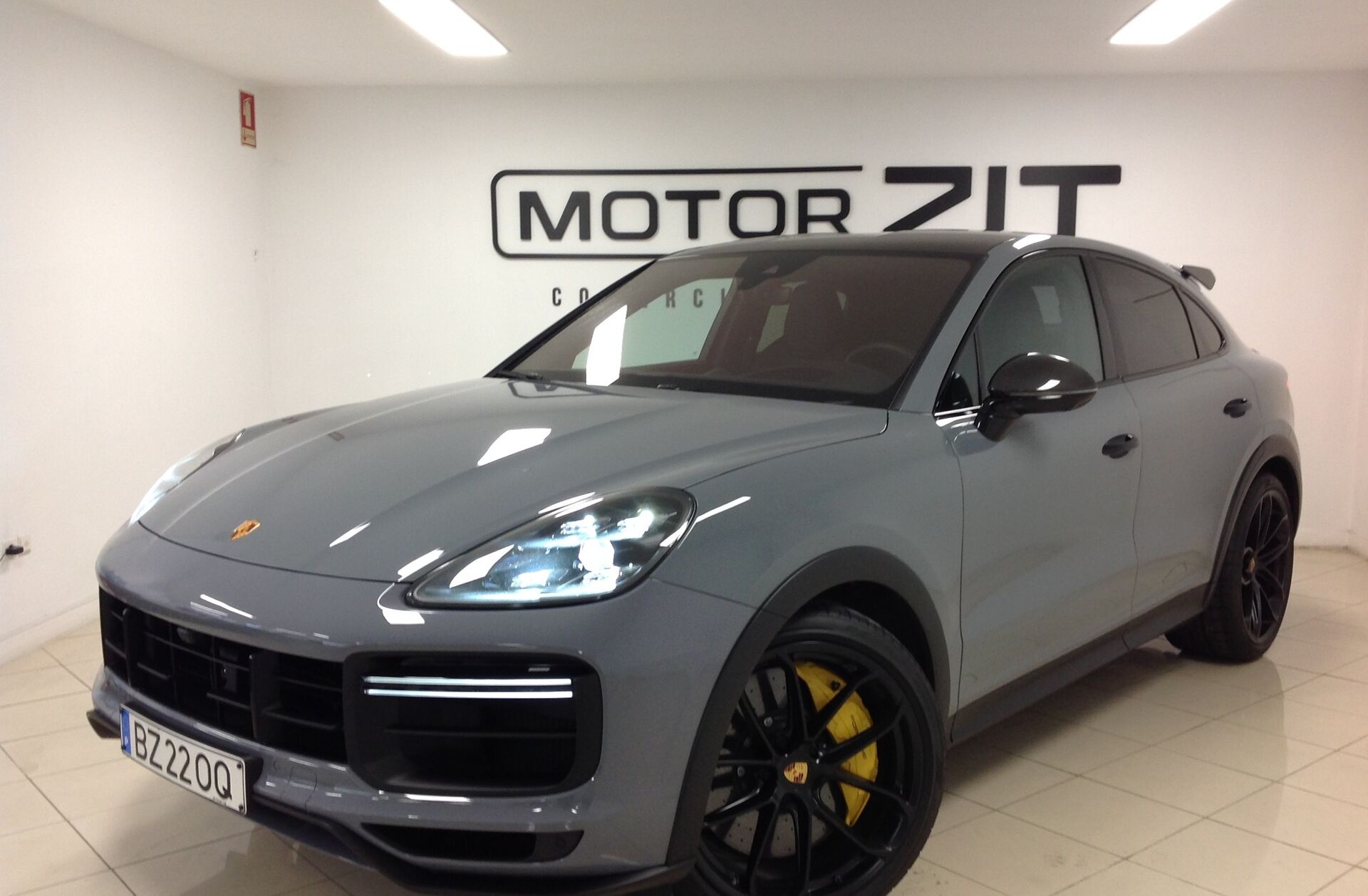 PORSCHE Cayenne Turbo GT
