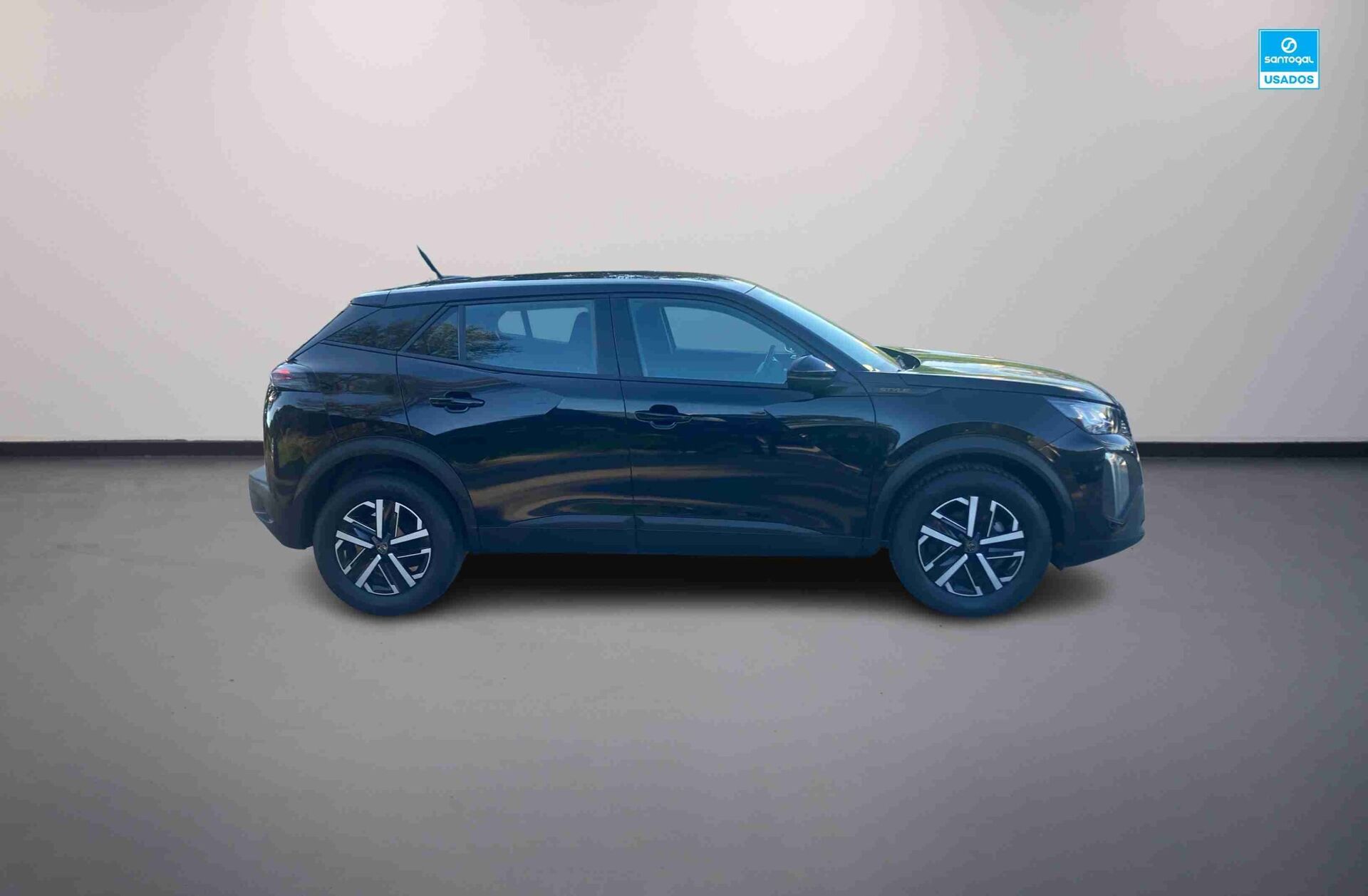 PEUGEOT 2008 1.2 PureTech Style