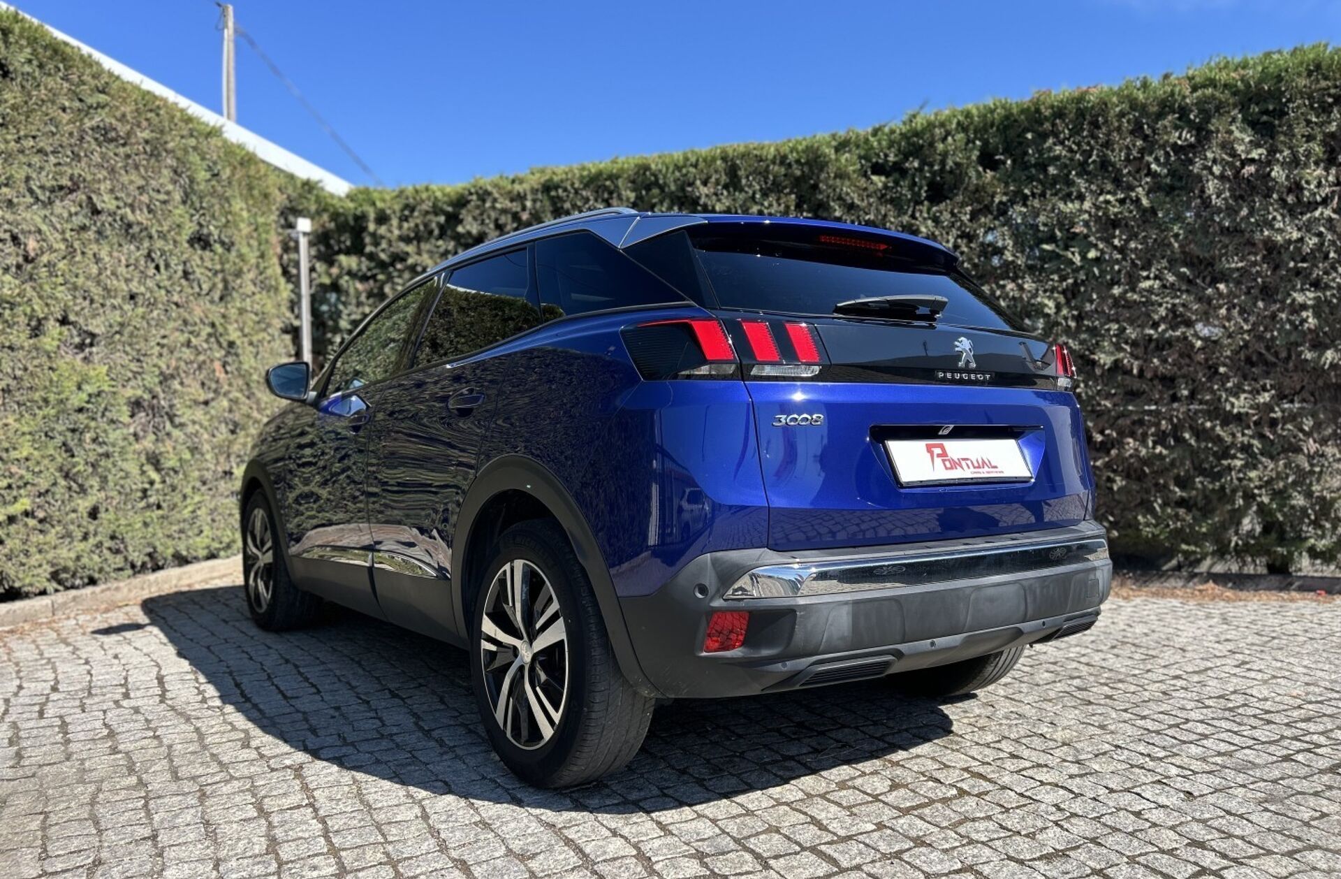 PEUGEOT 3008 1.2 PureTech Allure EAT8