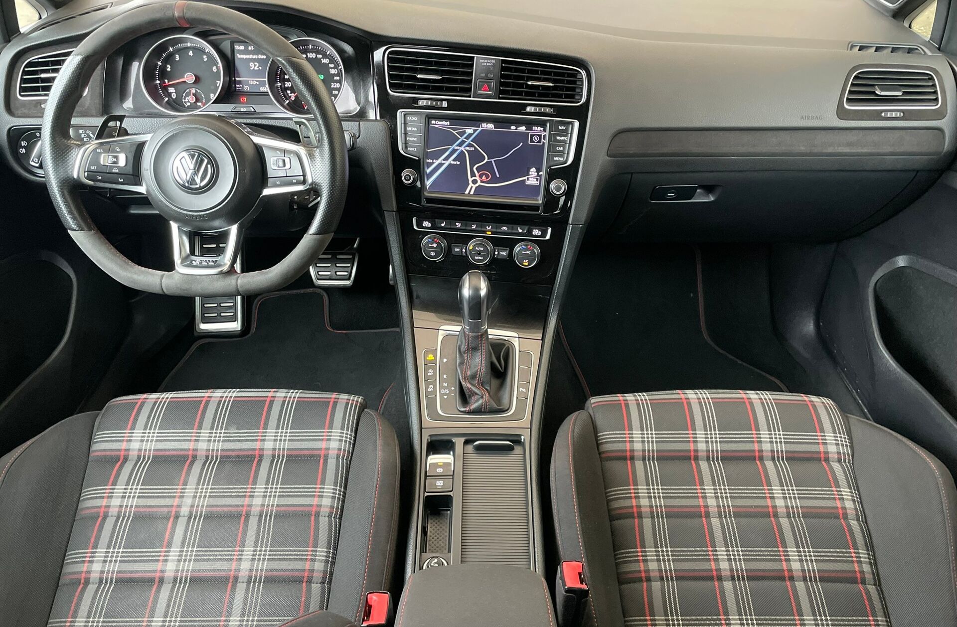 VOLKSWAGEN Golf 2.0 TSi GTi DSG Performance