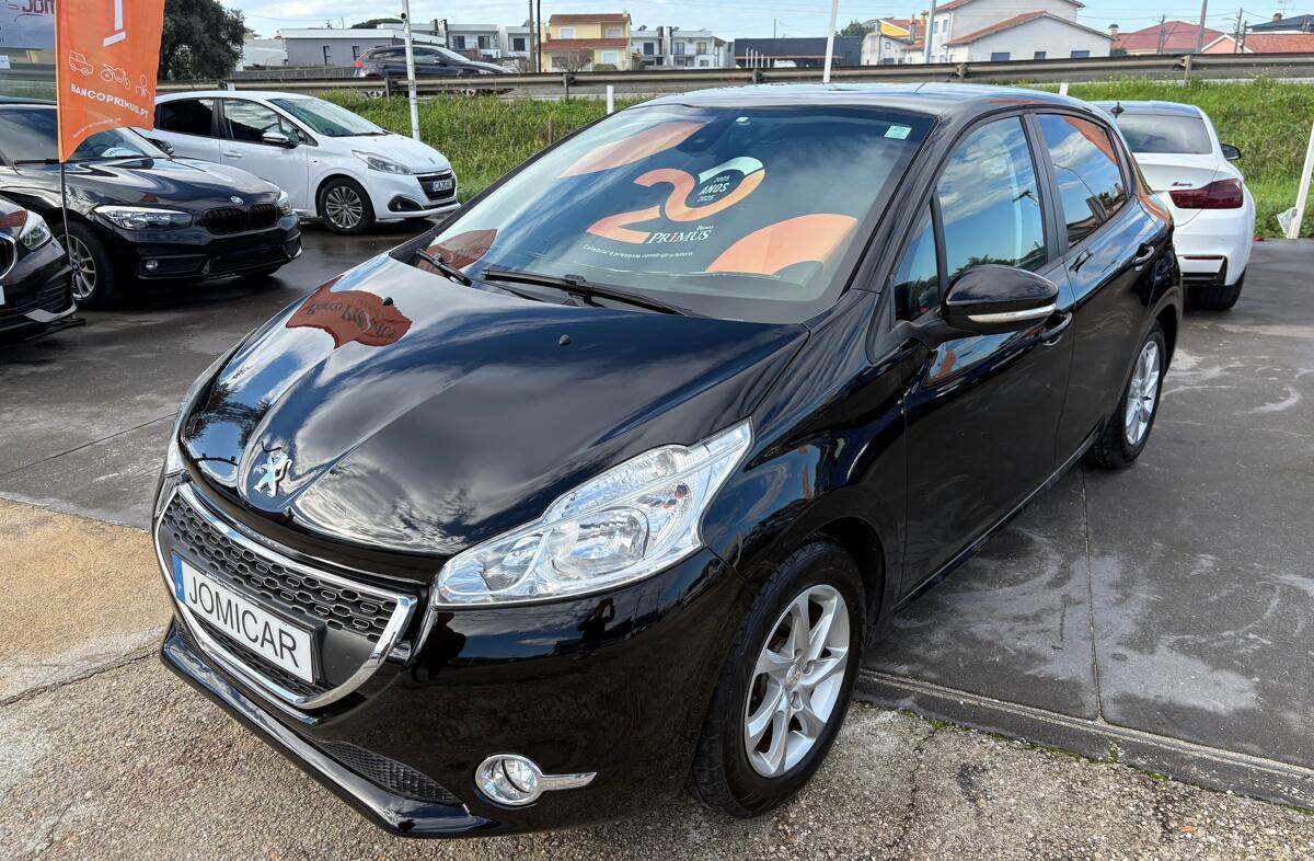 PEUGEOT 208 1.4 HDi Active