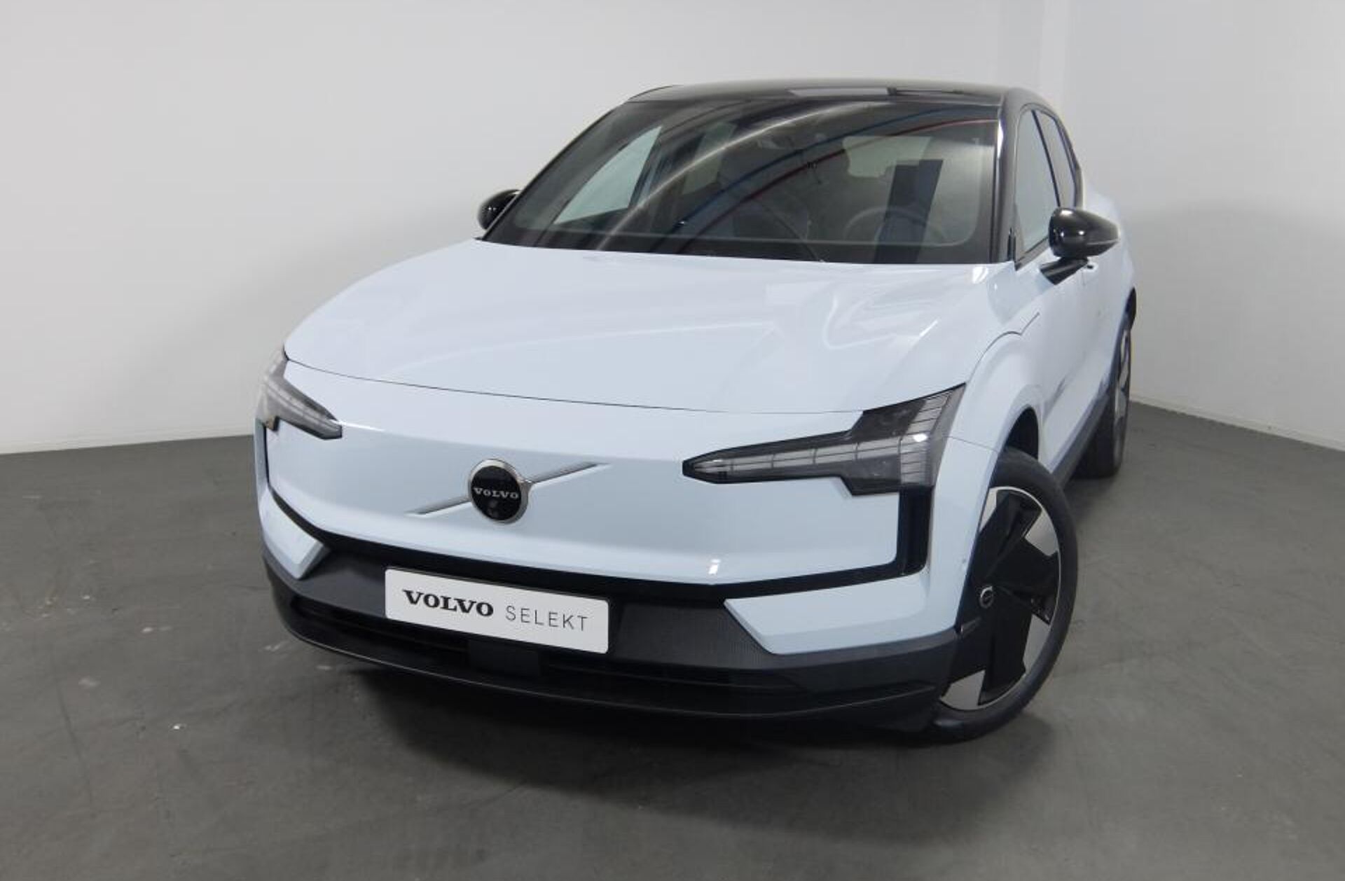 VOLVO EX30 69 kWh Single Motor Exten Rang 272 Ultra