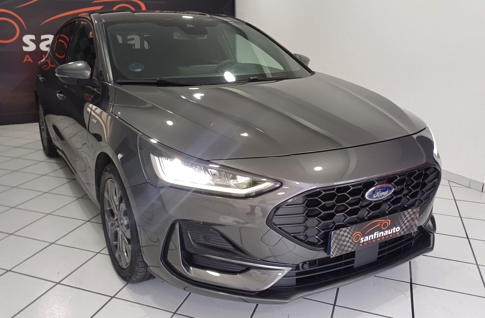 FORD Focus 1.0 EcoBoost MHEV Connected Design