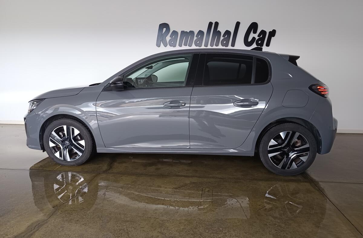 PEUGEOT 208 1.2 PureTech Allure