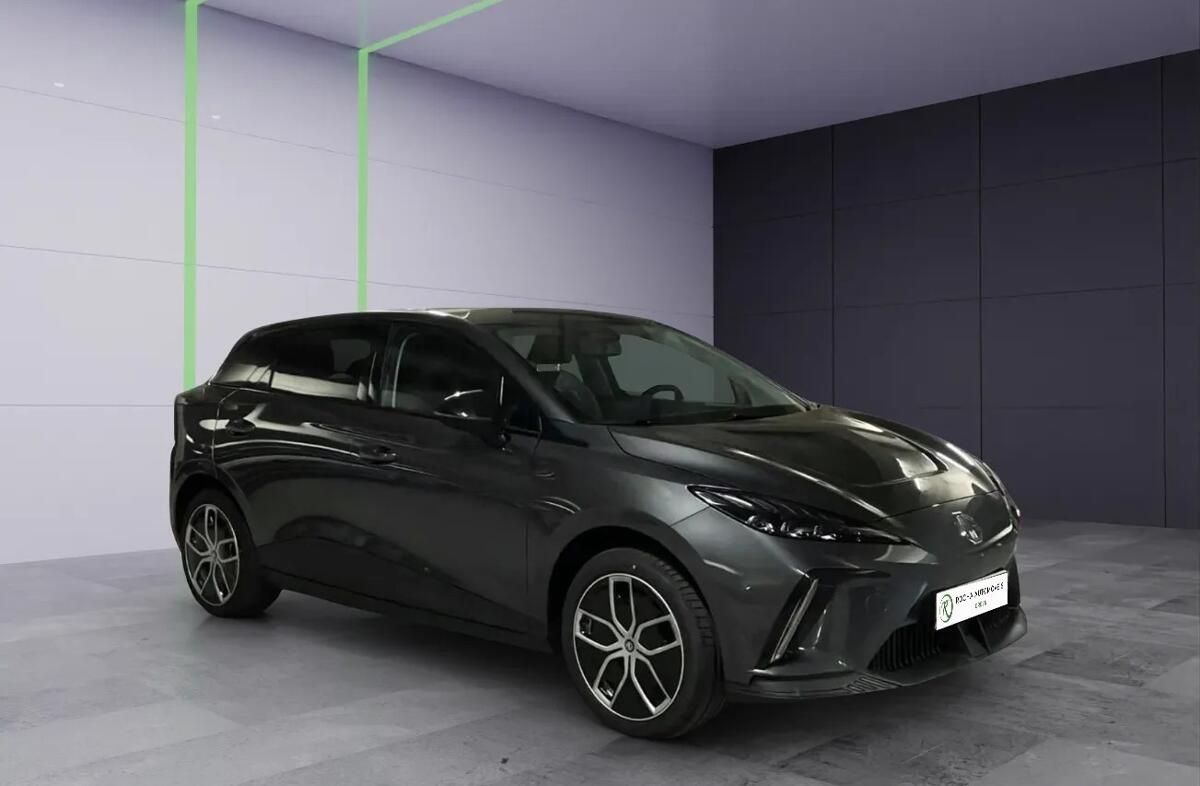 MG MG4 64 kWh Luxury