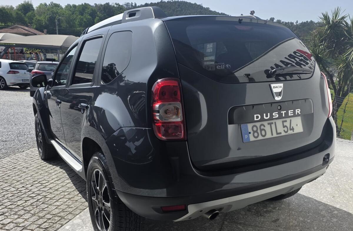 DACIA Duster 1.2 TCe SL Black Shadow
