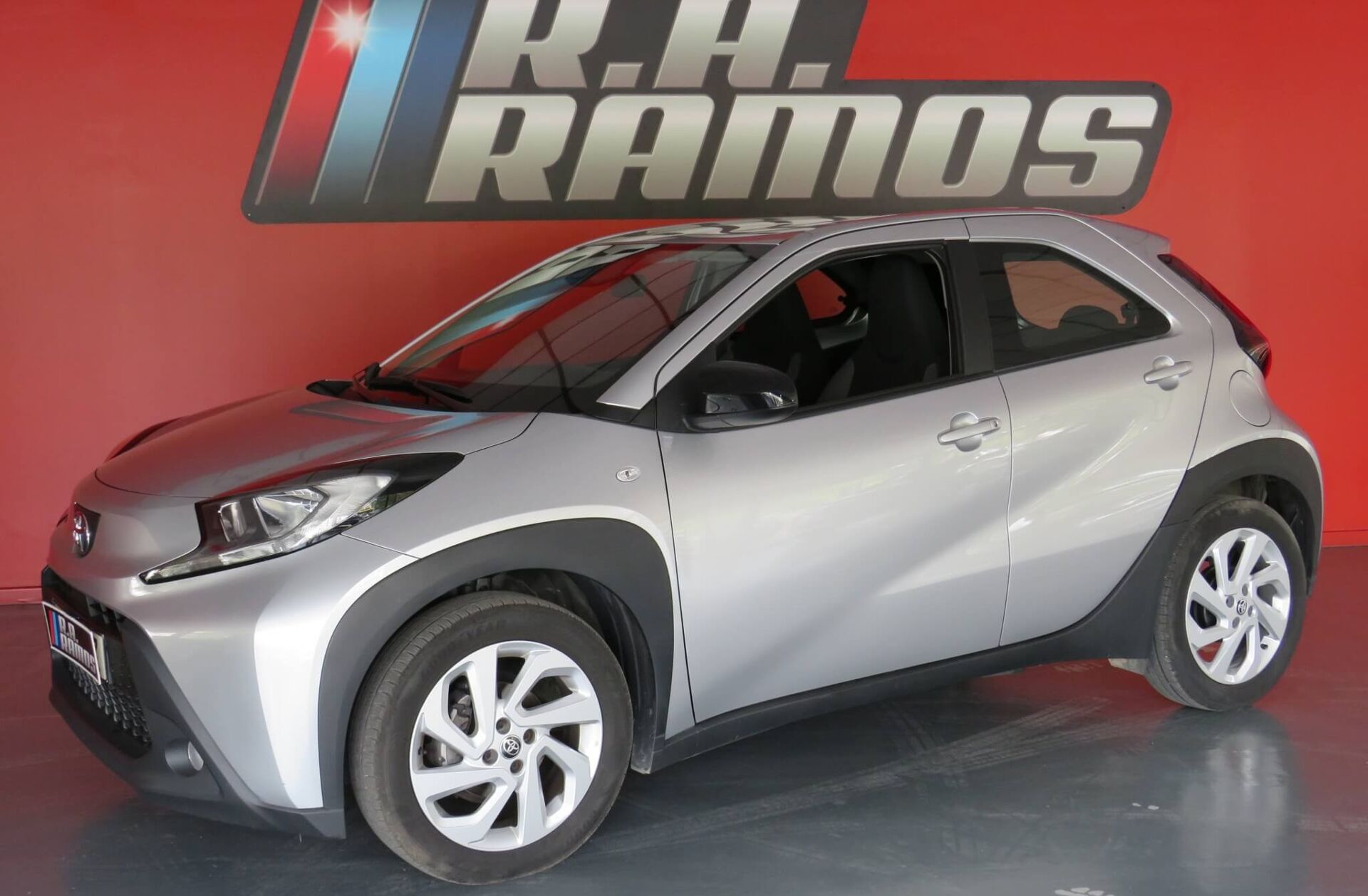 TOYOTA Aygo X 1.0 Play