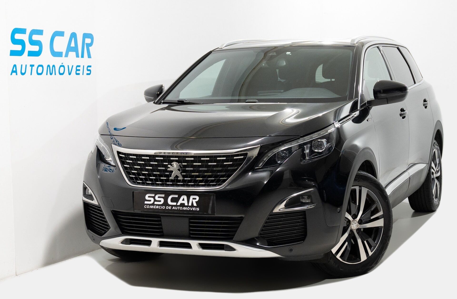 PEUGEOT 5008 1.2 PureTech GT Line