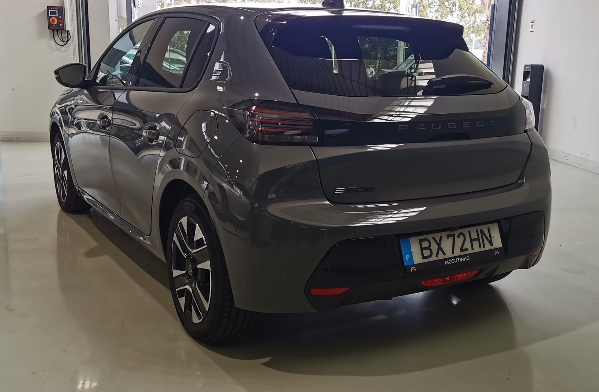 PEUGEOT 208 e- 51 kWh GT