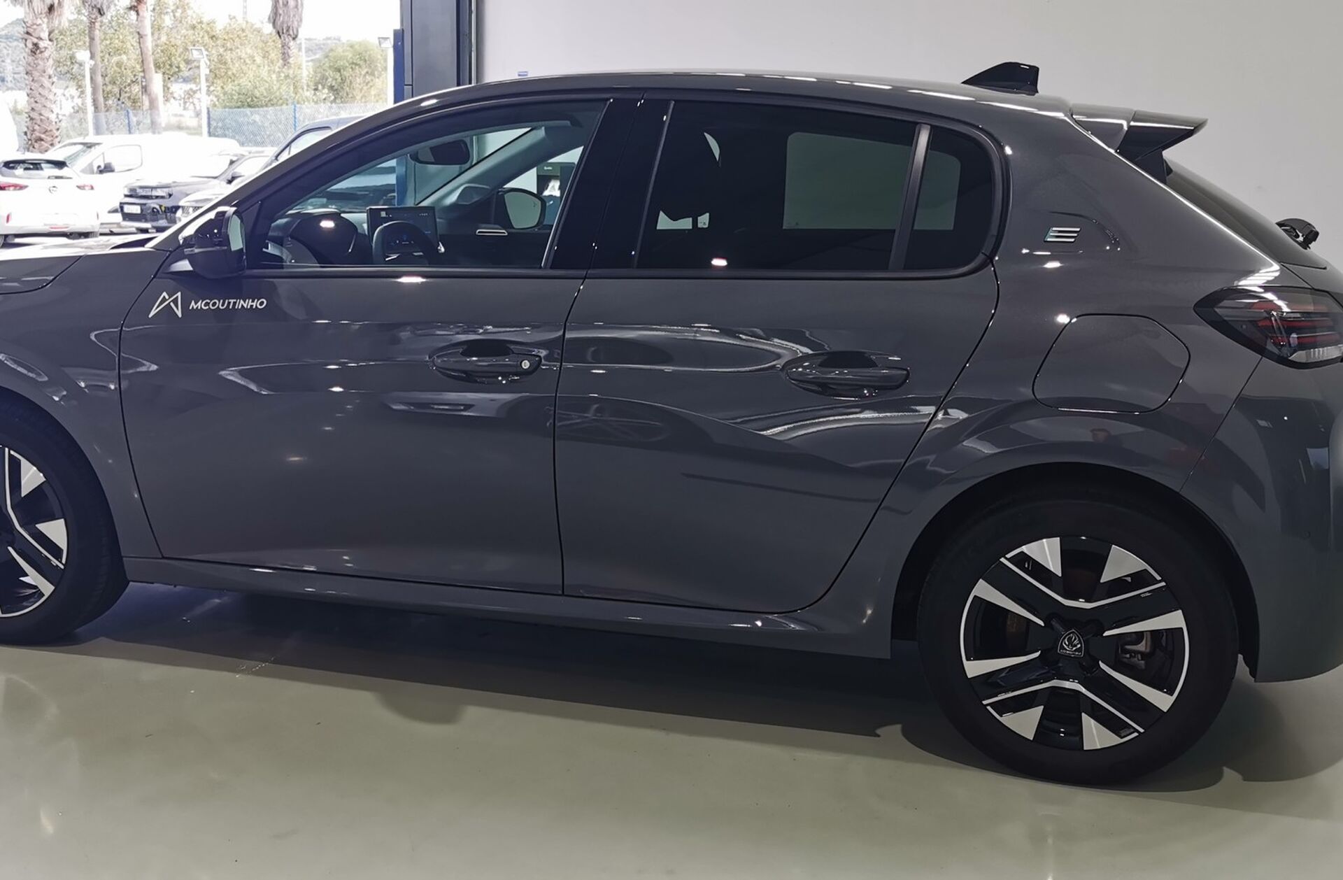 PEUGEOT 208 e- 51 kWh GT