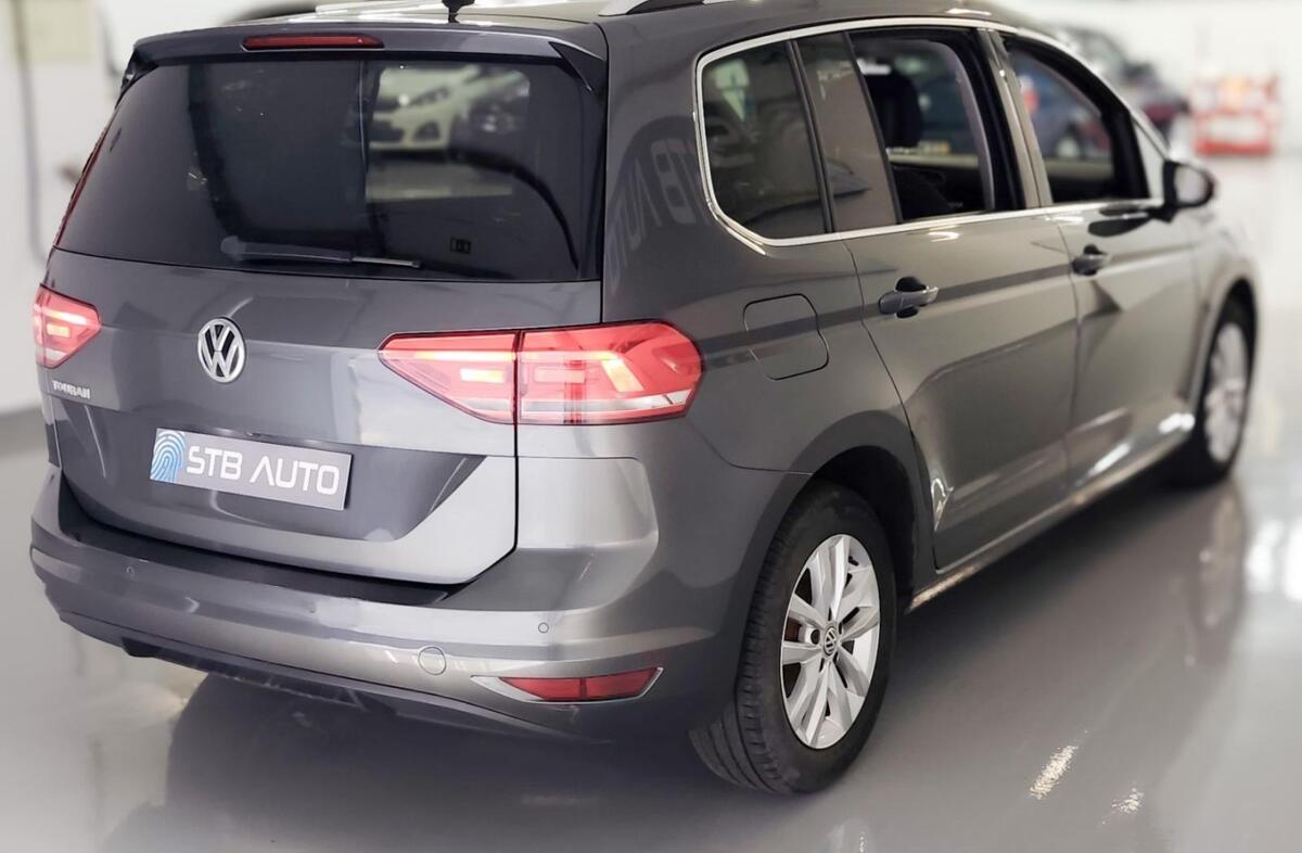 VOLKSWAGEN Touran 1.6 TDI Highline