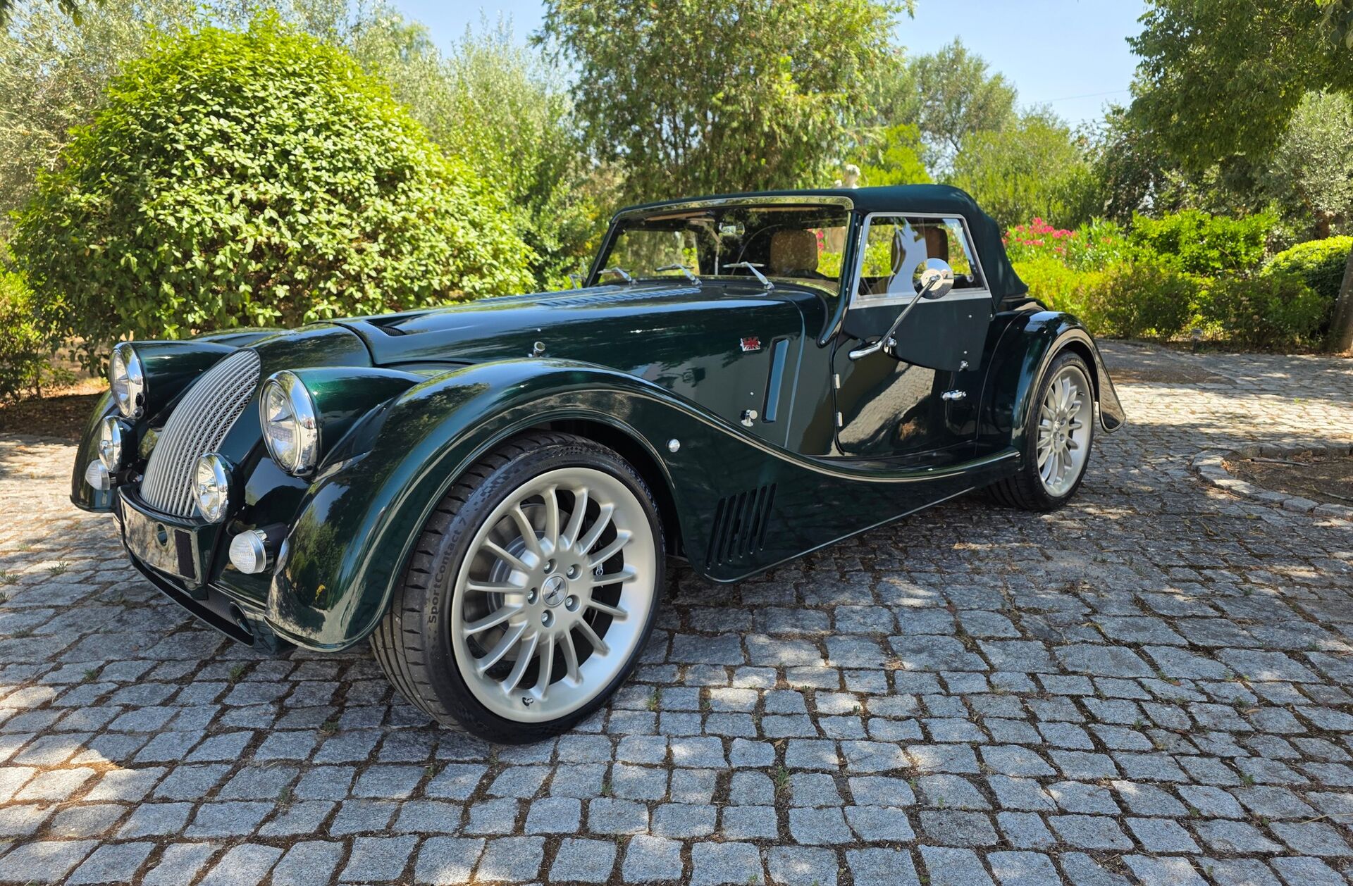 MORGAN Plus Six 3.0