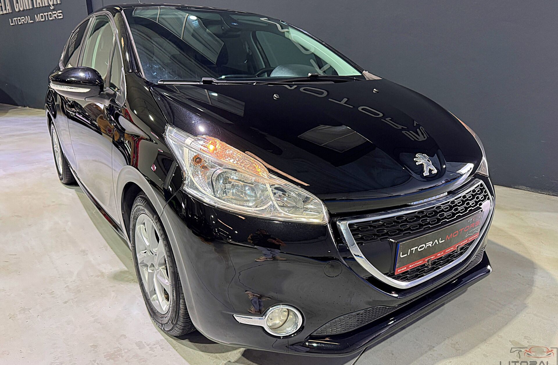 PEUGEOT 208 1.4 HDi Allure