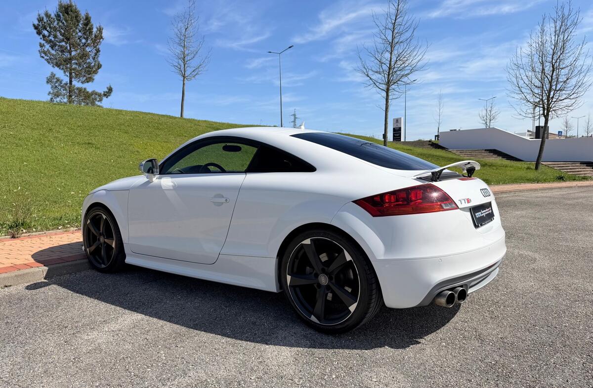 AUDI TT S 2.0 TFSi quattro S Tronic