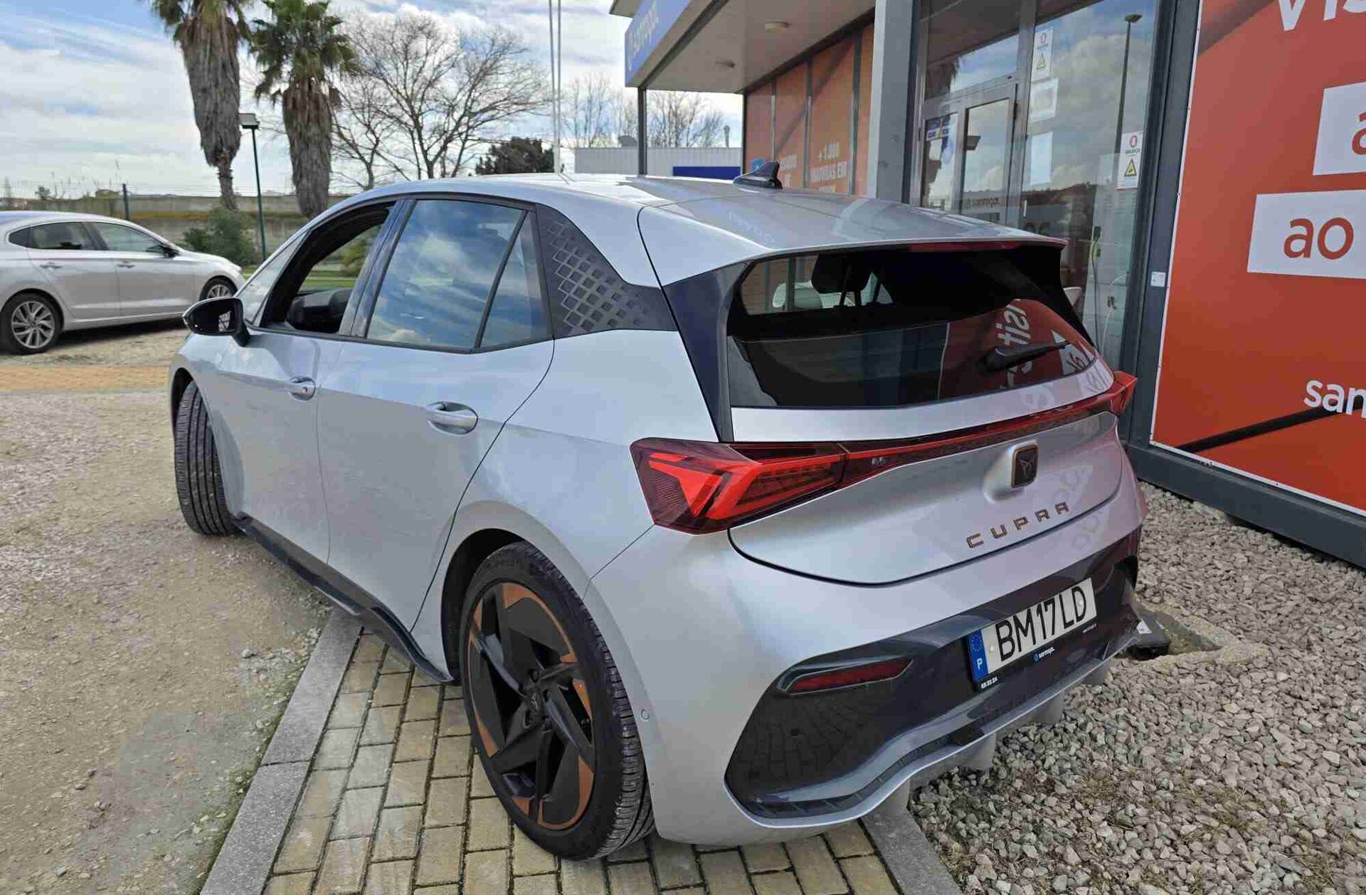 CUPRA Born 77 kWh e-Boost Plus