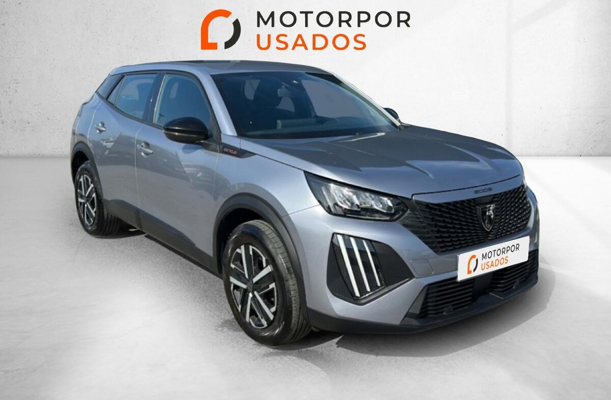 PEUGEOT 2008 1.2 PureTech Style