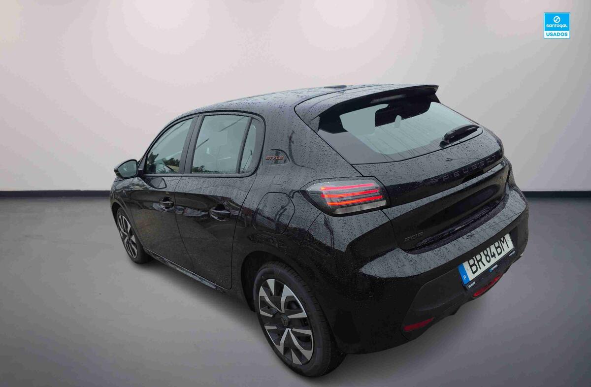 PEUGEOT 208 1.2 PureTech Style