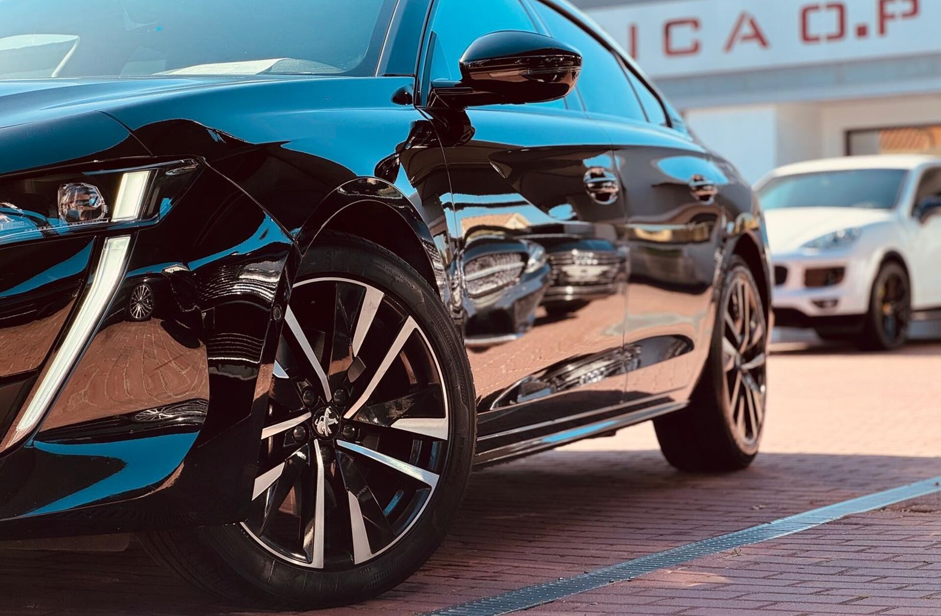 PEUGEOT 508 1.6 Hybrid GT e-EAT8