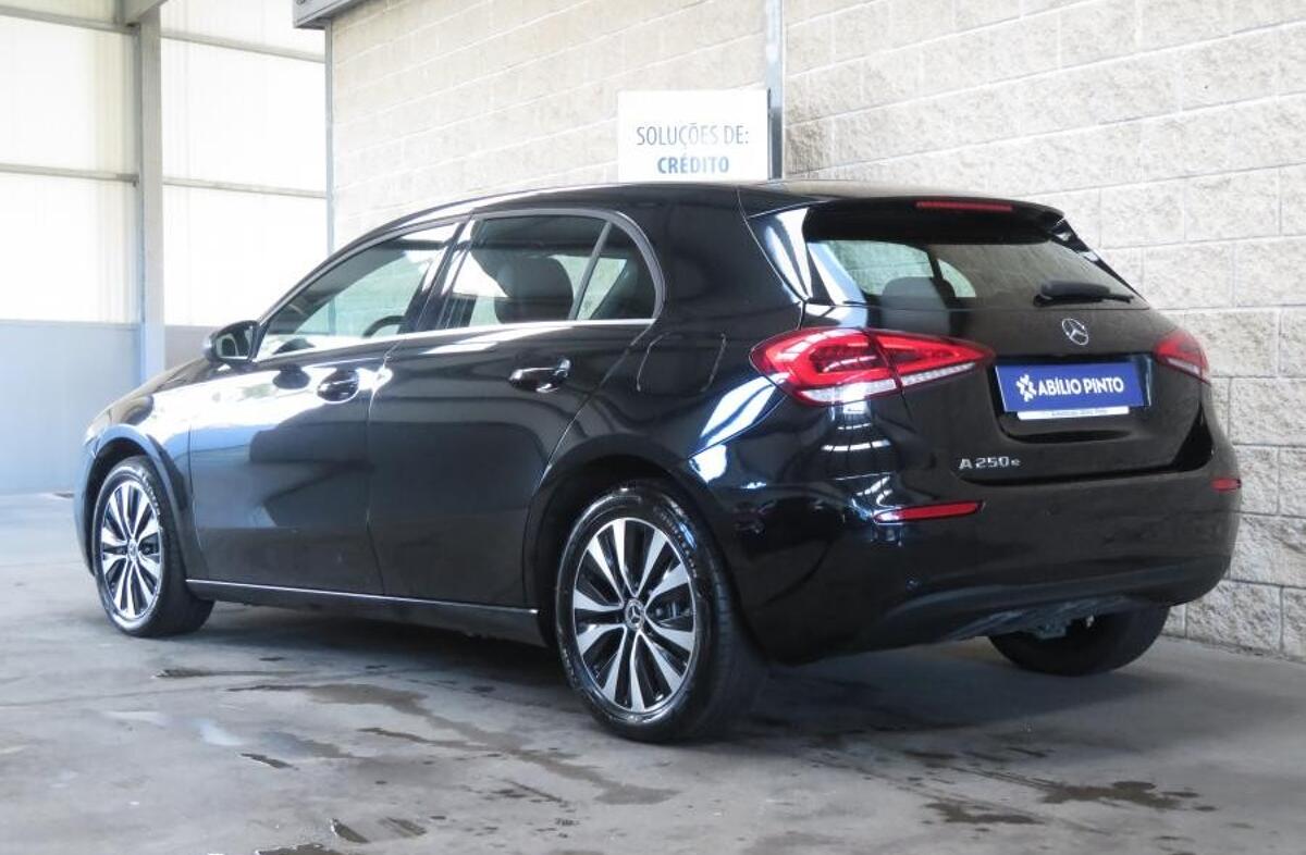MERCEDES Classe A A 250 e Style Plus