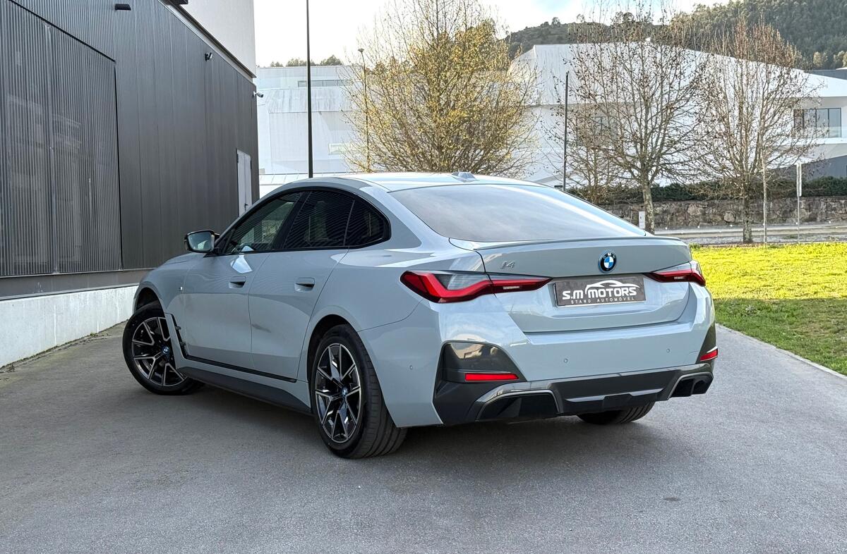 BMW i4 eDrive40 Pack Desportivo M